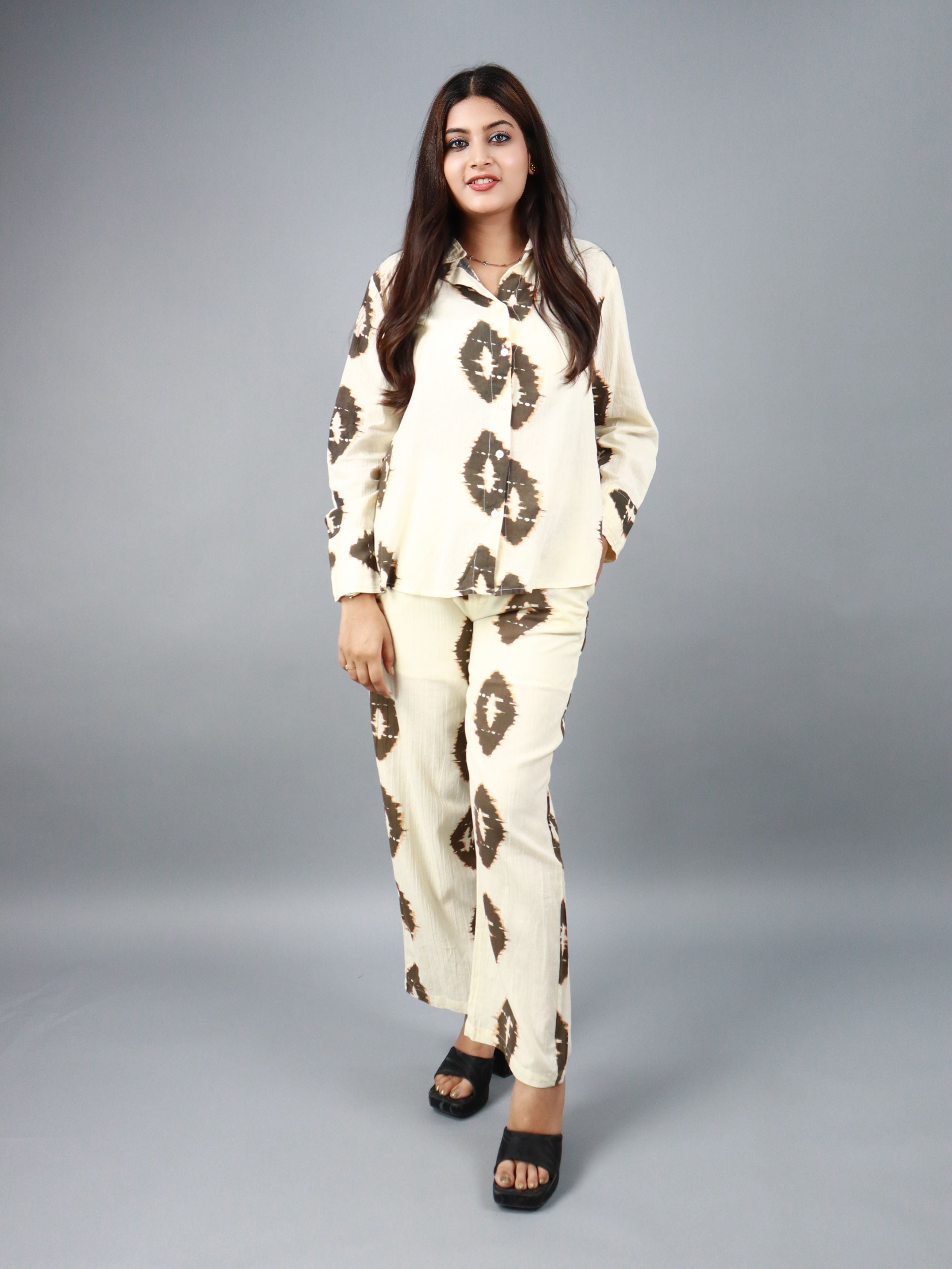 Women’s Beige & Brown Ikat Print Co-ord Set (Shirt & Pants)
