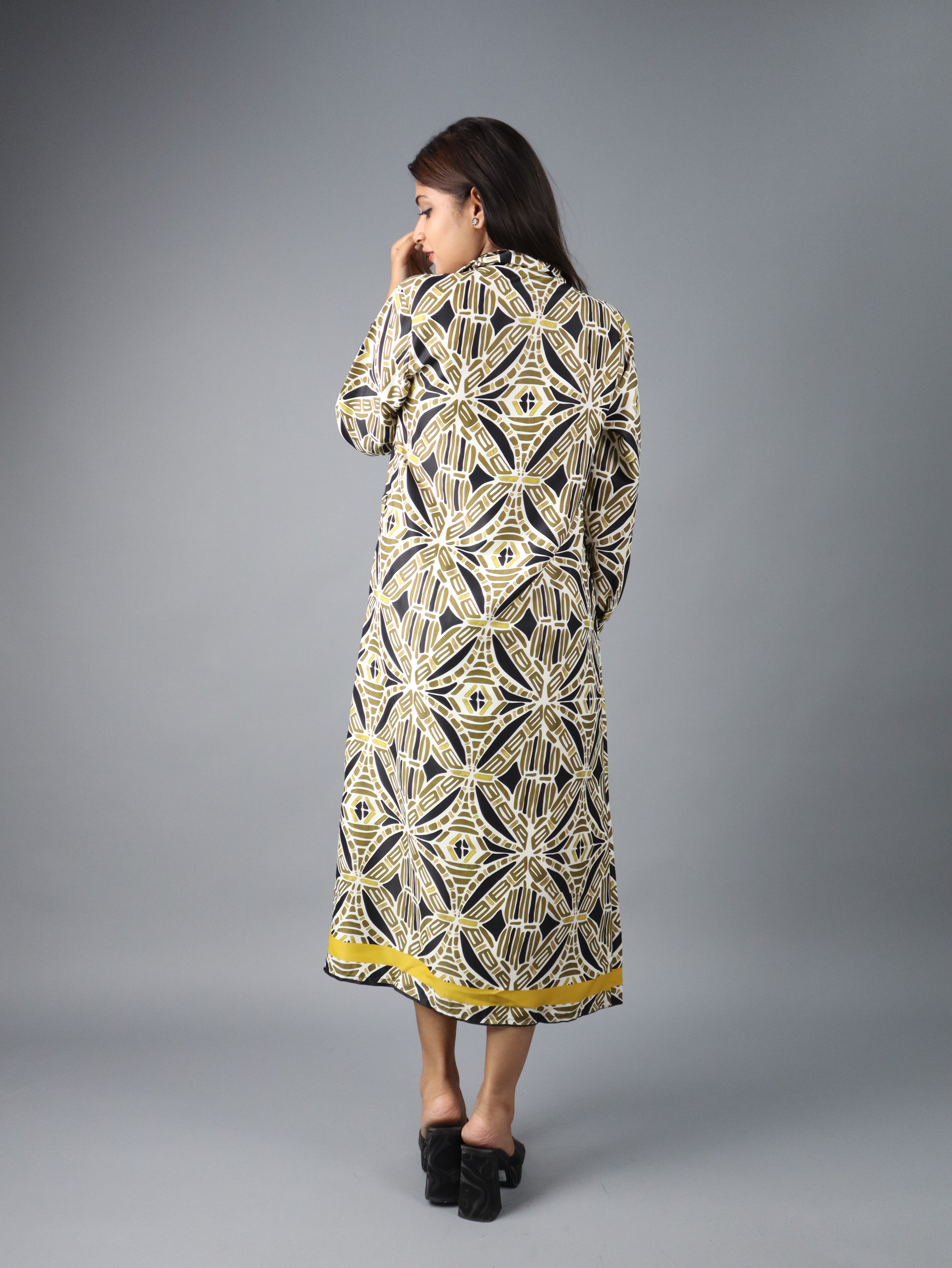 Women’s Geometric Print Midi Dress with Long Sleeves
